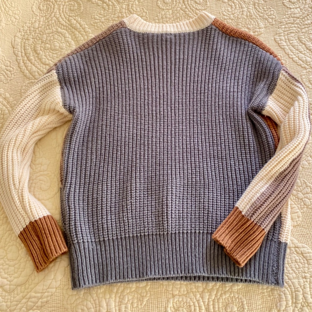 Color block sweater - Picture 2 of 3
